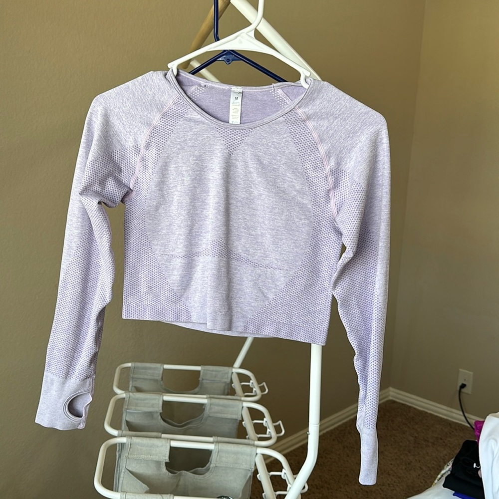 Cropped Long Sleeve Athletic Shirt
